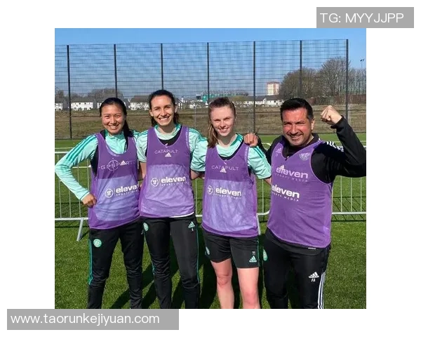 女足球星与贝爷的传奇人生与挑战解析