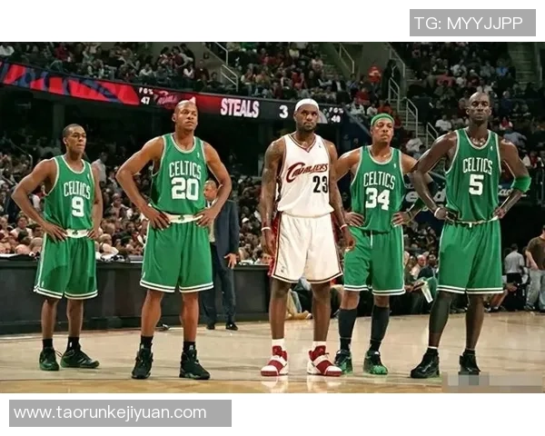 詹姆斯足球场上的拼搏与荣耀故事展现运动精神力量